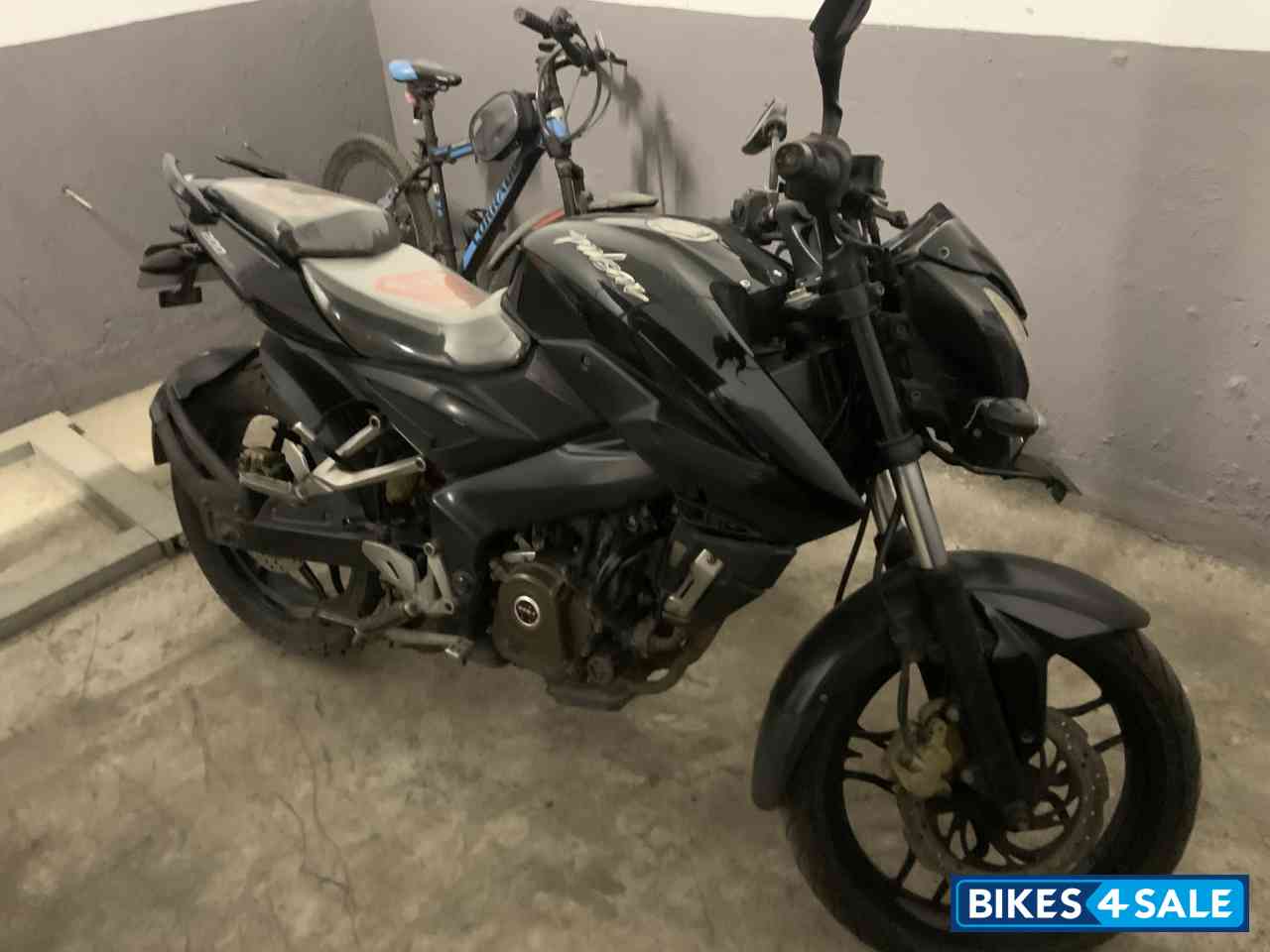 Bajaj Pulsar 200 NS