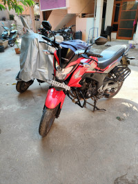 Red Honda CB Hornet 160R