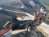 Black KTM RC 200