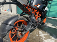 Black KTM RC 200
