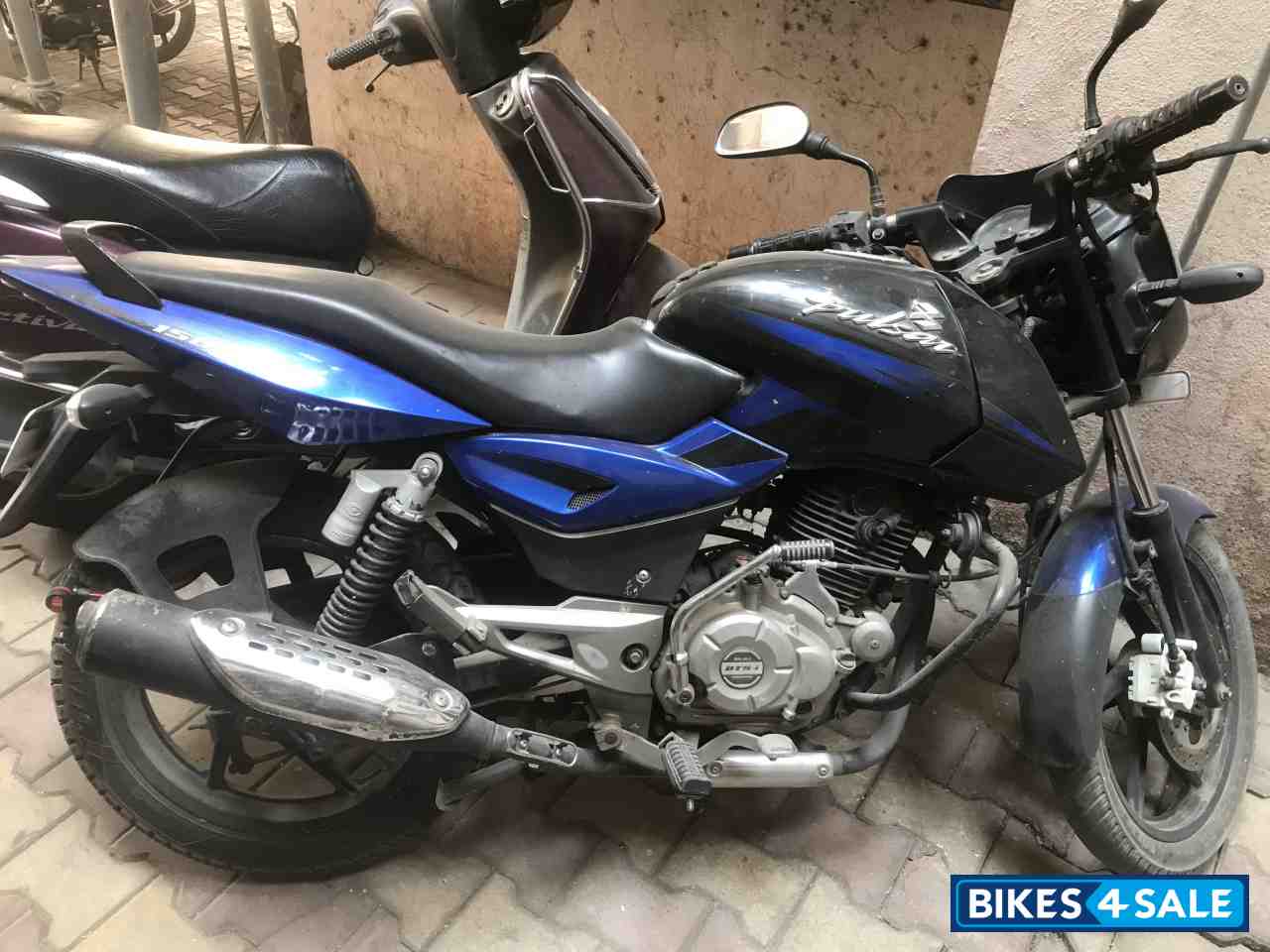 Blue Bajaj Pulsar 150 DTSi