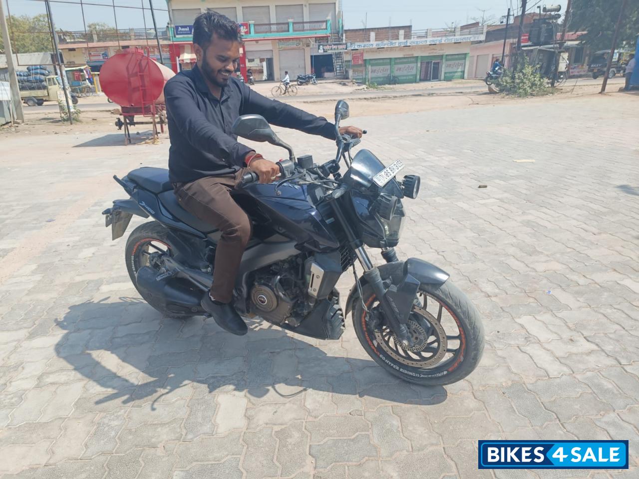 Bajaj Dominar 400 Disc