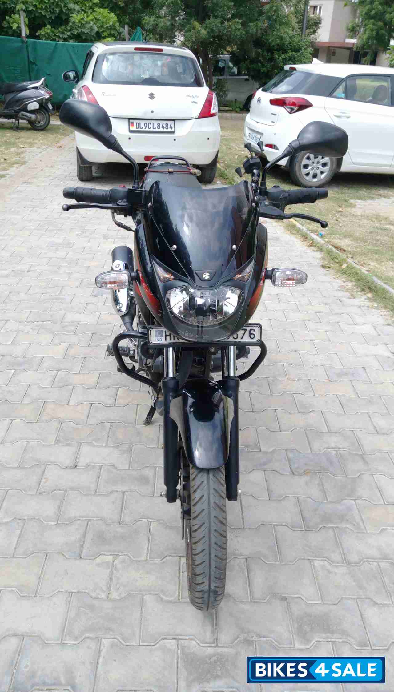 Black Bajaj Pulsar 150 DTSi
