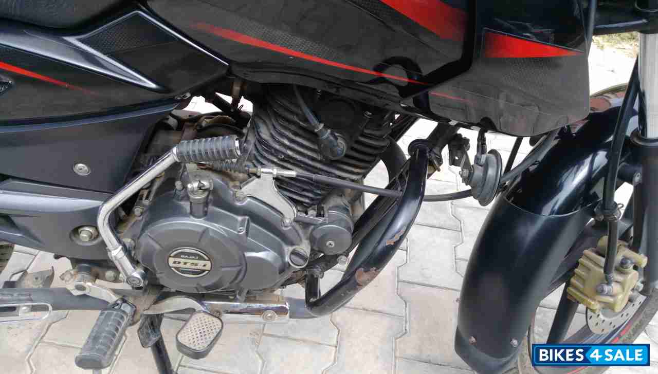 Black Bajaj Pulsar 150 DTSi