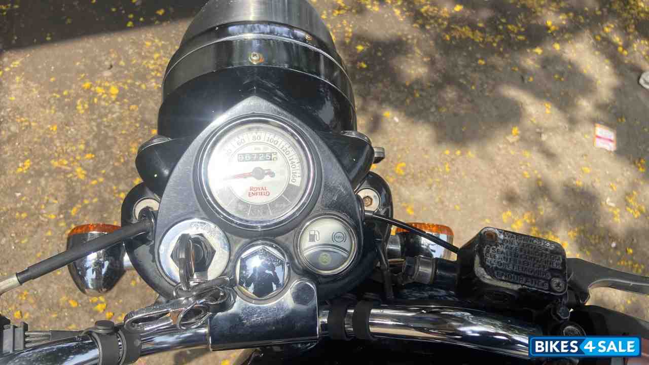Black Royal Enfield Classic 350