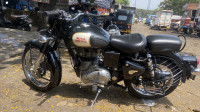 Black Royal Enfield Classic 350