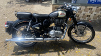 Black Royal Enfield Classic 350
