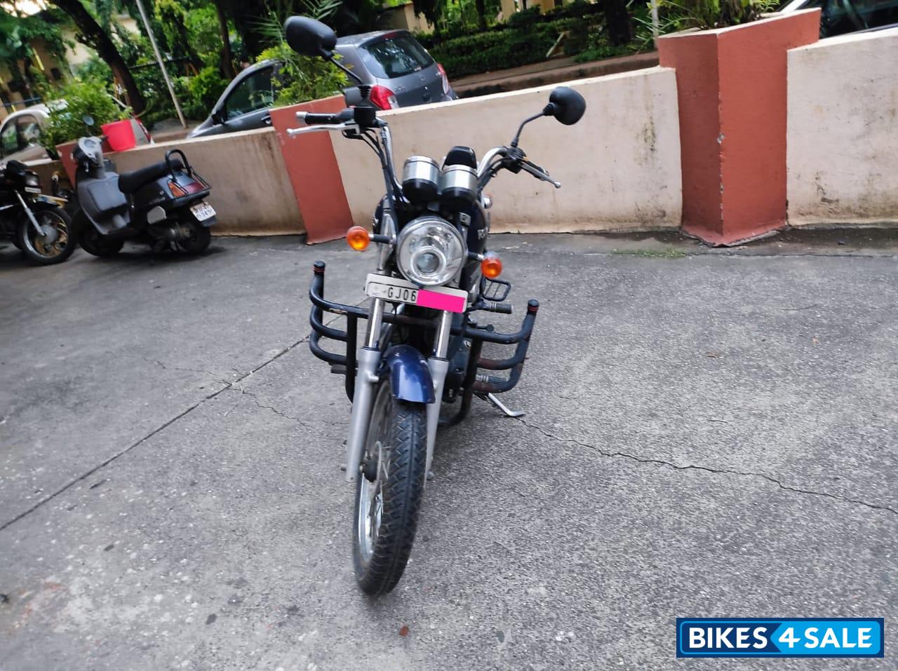 Royal Enfield Thunderbird 350 Royal Enfield Thunderbird 350