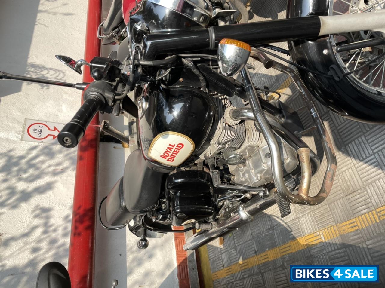 Black Royal Enfield Classic 350