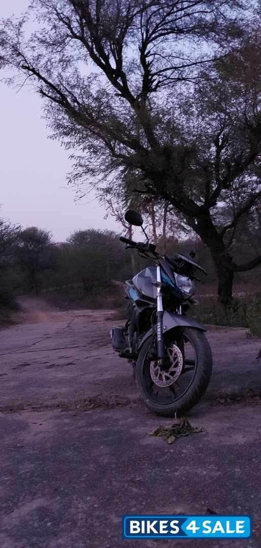 Grey Yamaha FZ-S FI V2