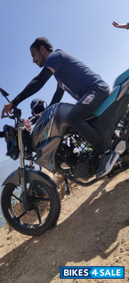 Grey Yamaha FZ-S FI V2