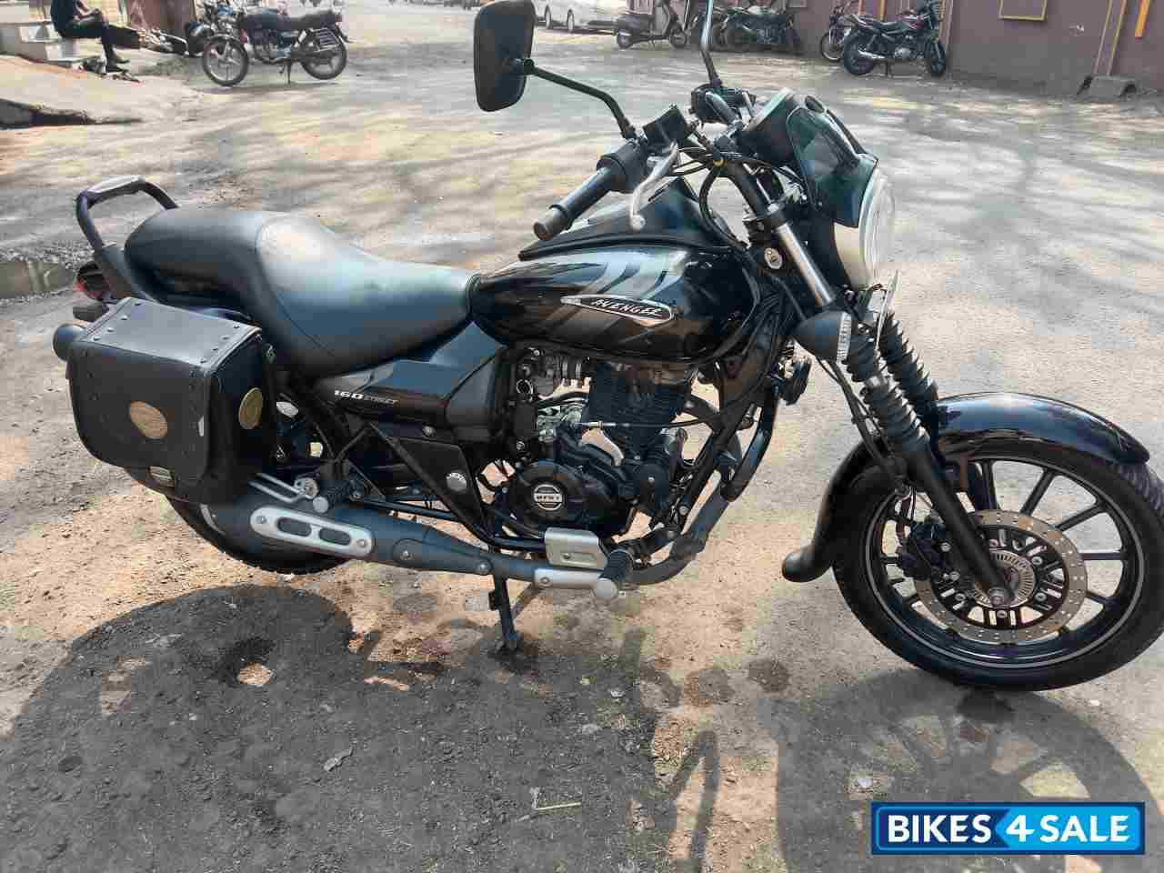 Bajaj Avenger Street 160 BS6