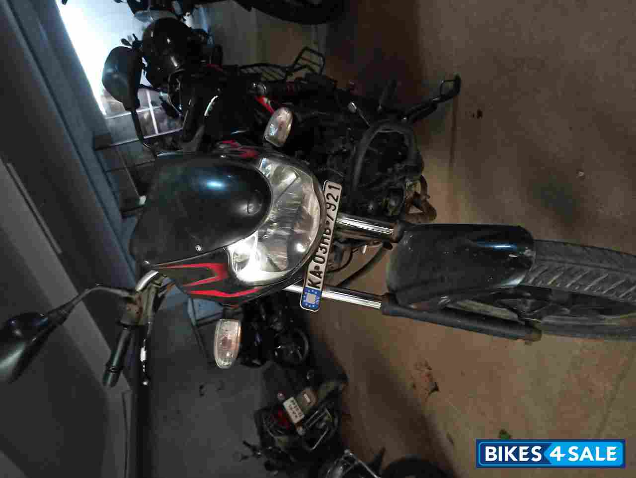 Bajaj Discover DTSi 135