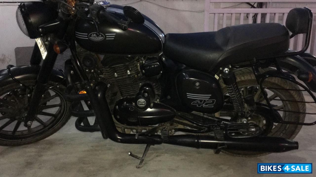 Matt Black Jawa Jawa BS6