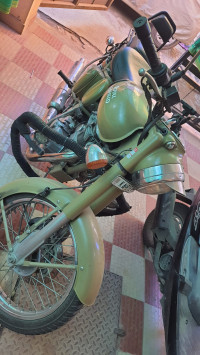 Desert Storm Royal Enfield Classic Desert Storm