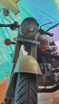 Desert Storm Royal Enfield Classic Desert Storm