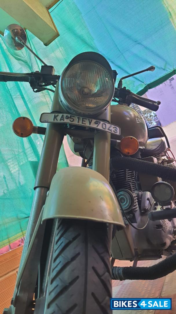 Desert Storm Royal Enfield Classic Desert Storm