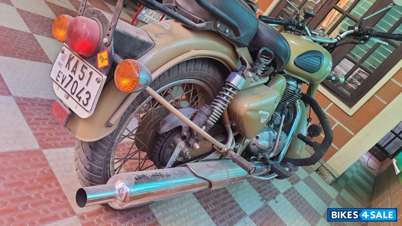 Desert Storm Royal Enfield Classic Desert Storm