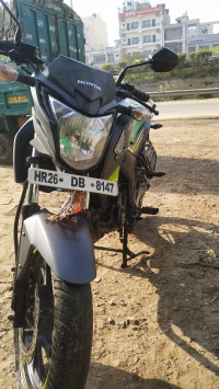 Honda CB Hornet 160R