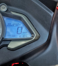 Bajaj Pulsar RS 200 ABS