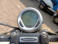 White Matt Bajaj Avenger Street 220