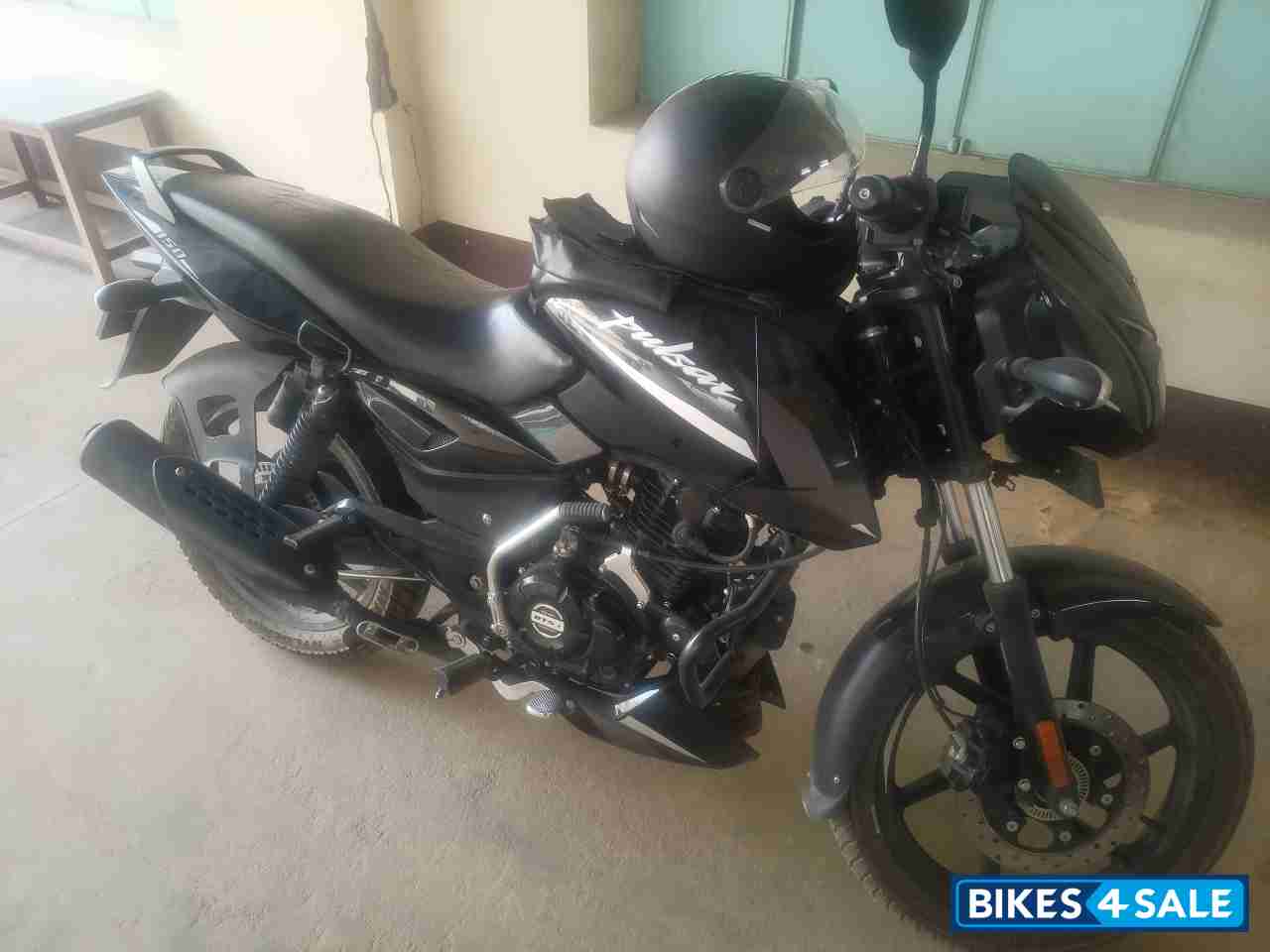Bajaj Pulsar 150 BS6