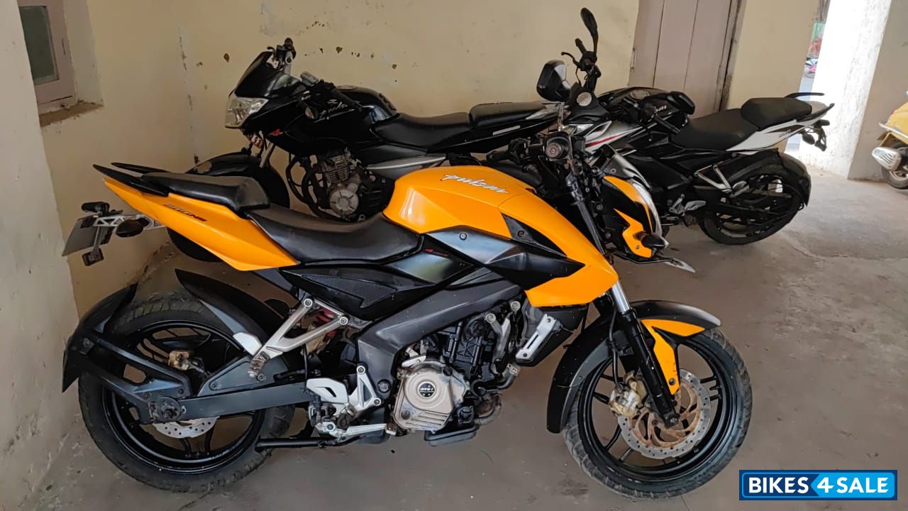 Bajaj Pulsar 200 NS