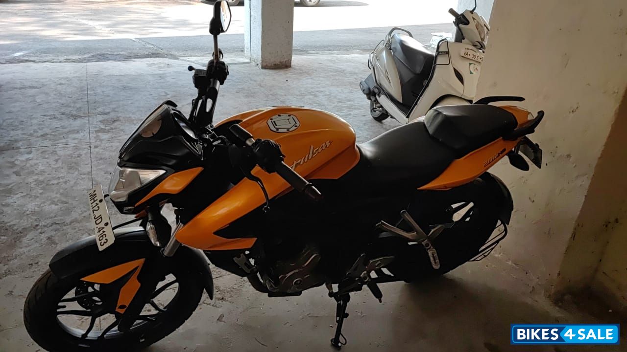 Bajaj Pulsar 200 NS