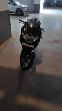 Black Hero Karizma ZMR