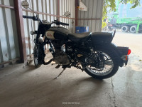 Black Royal Enfield Classic 350