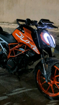 KTM Duke 390