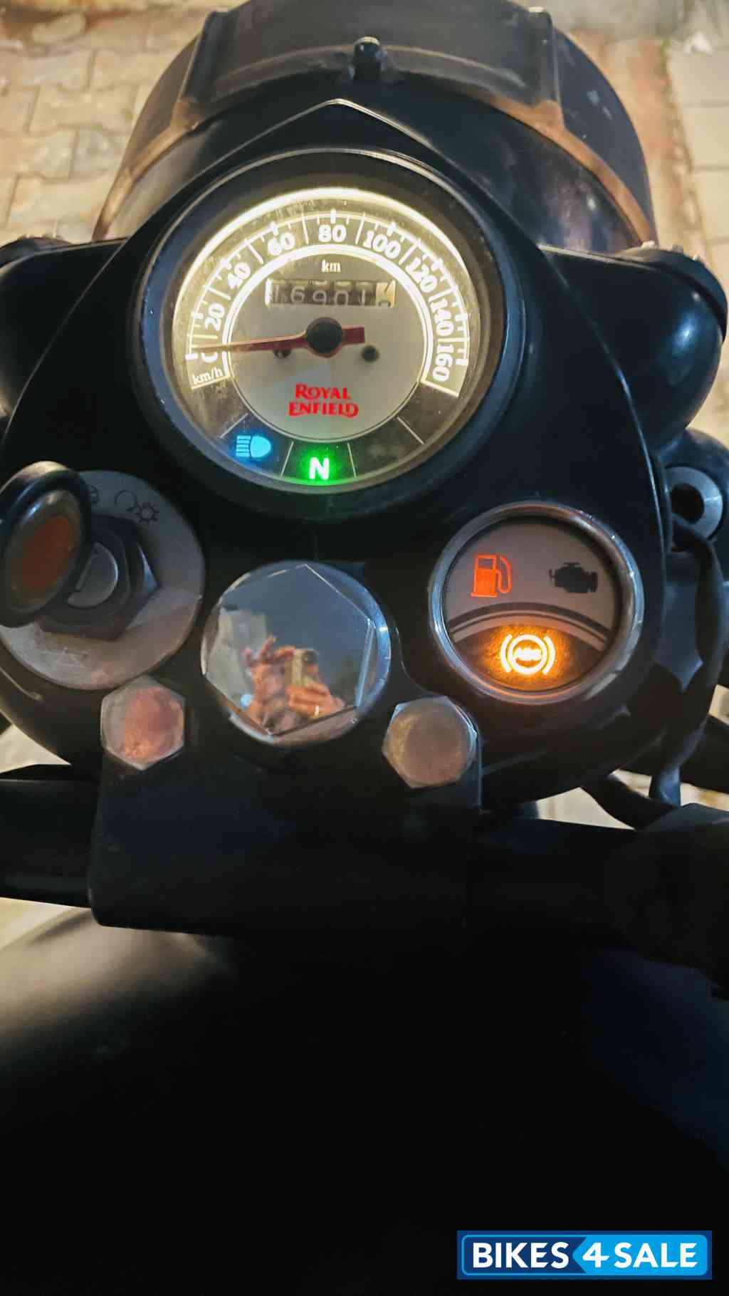 Stealth Black Royal Enfield Classic Stealth Black