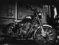 Stealth Black Royal Enfield Classic Stealth Black