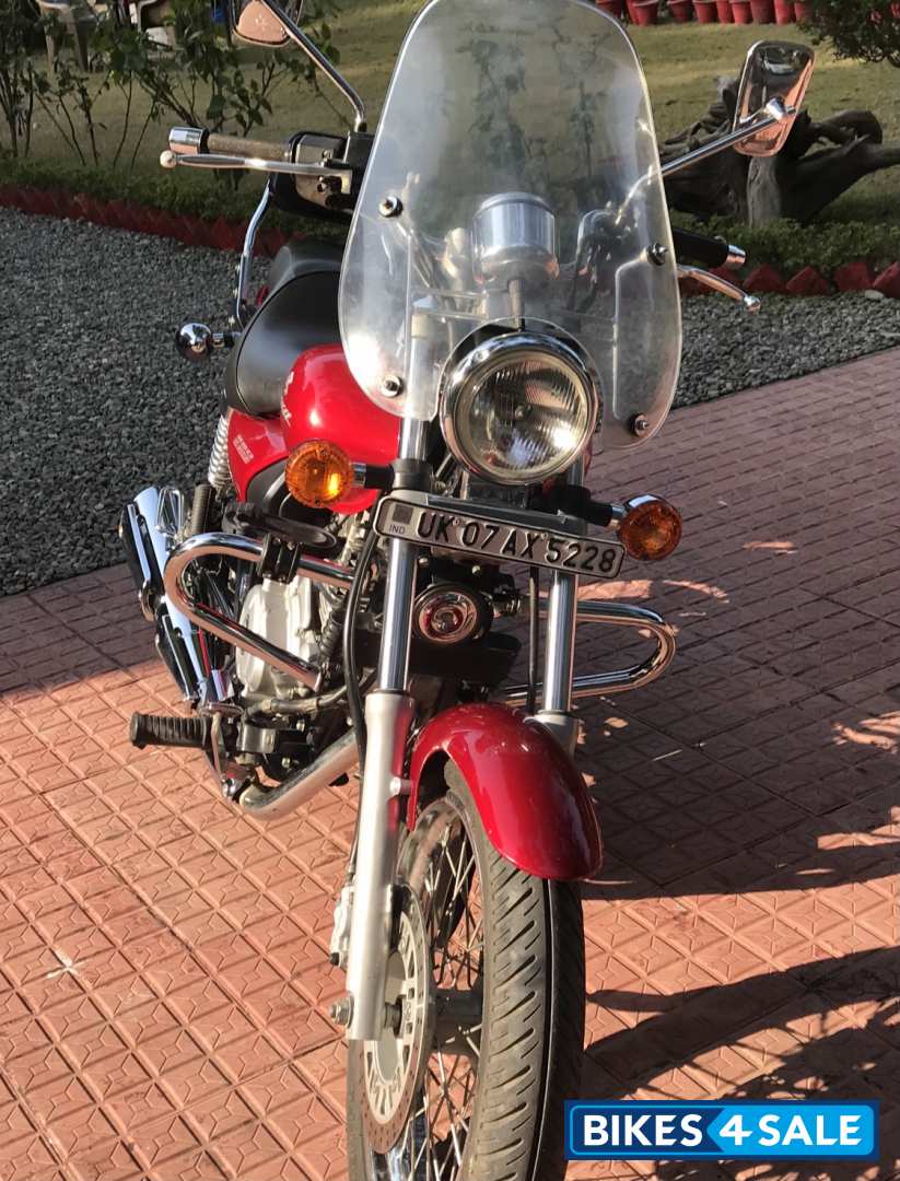 Bajaj Avenger 220 DTS-i