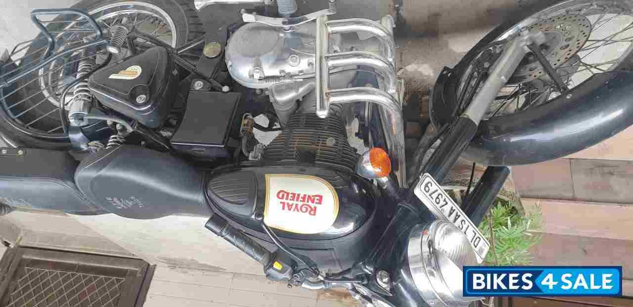 Black Royal Enfield Classic 350