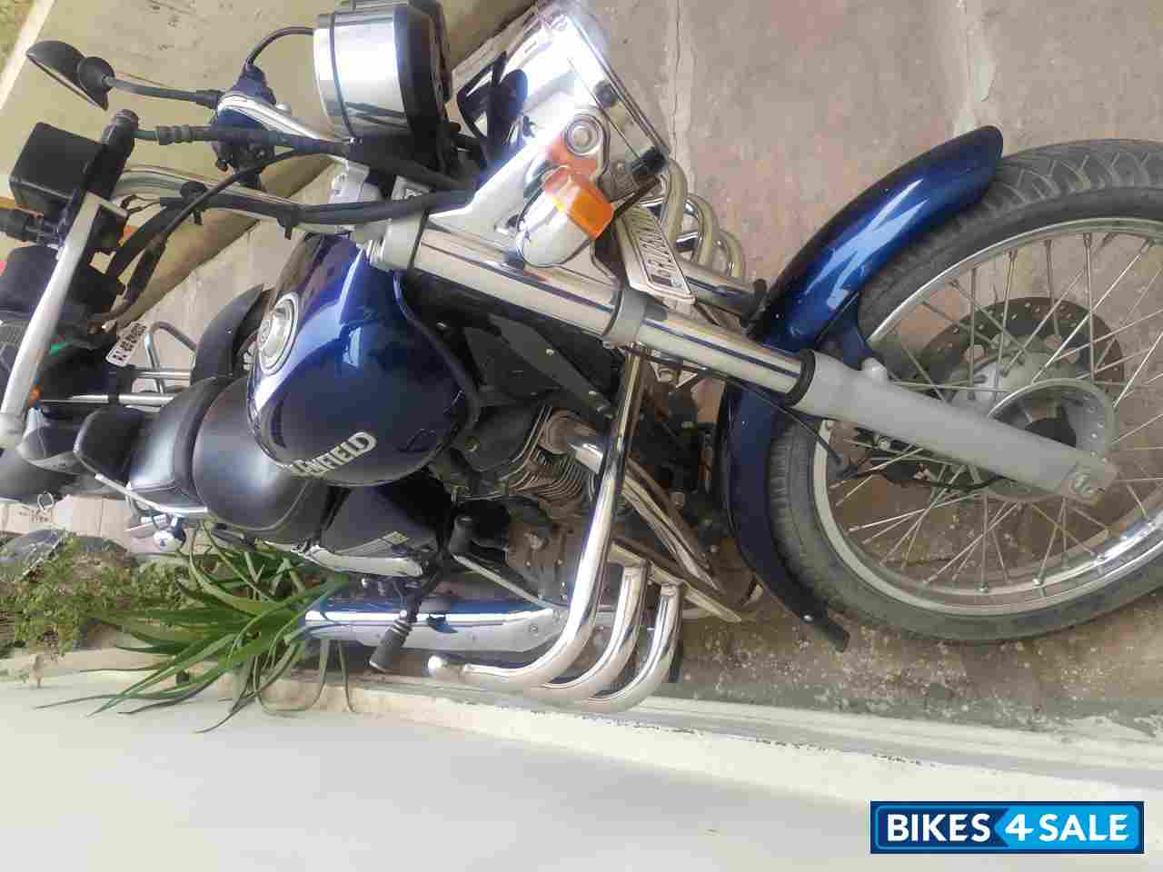 Marin Blue Royal Enfield Thunderbird