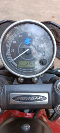 Red Bajaj Avenger Street 160 BS6