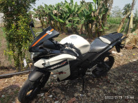 Honda CBR 150R 2015 Model