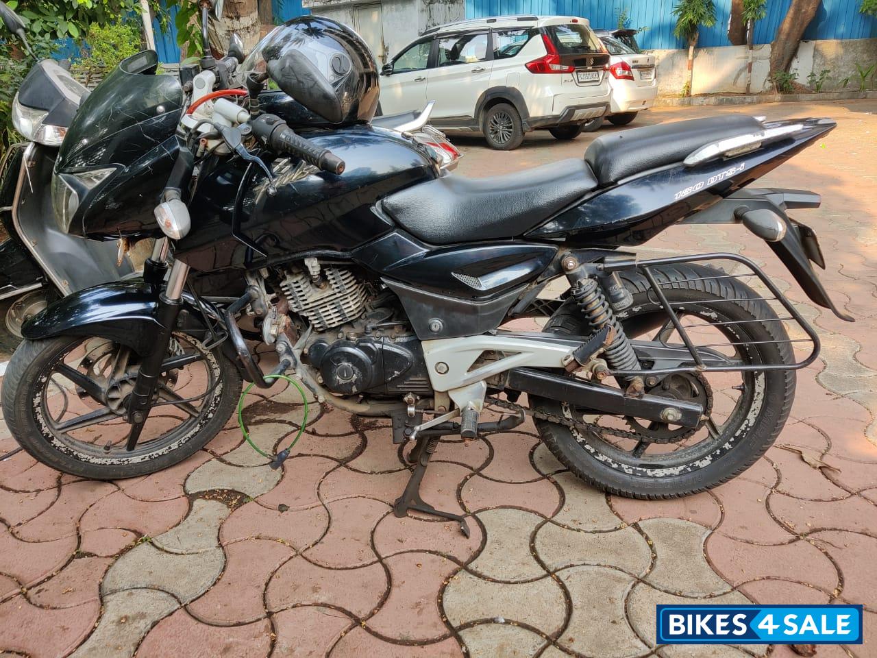 Bajaj Pulsar 180