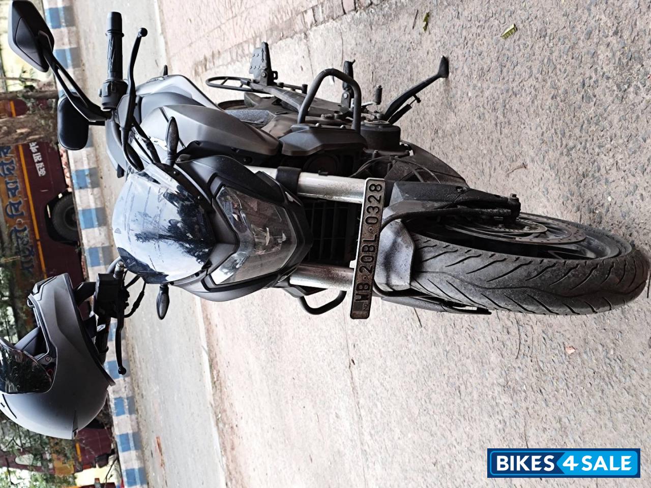 Bajaj Dominar 400 ABS BS6