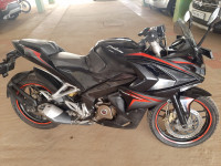 Black Bajaj Pulsar RS 200