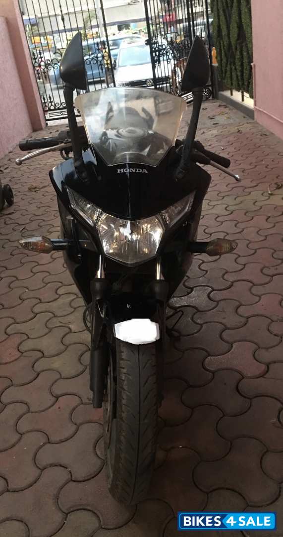 Black Honda CBR 250R ABS