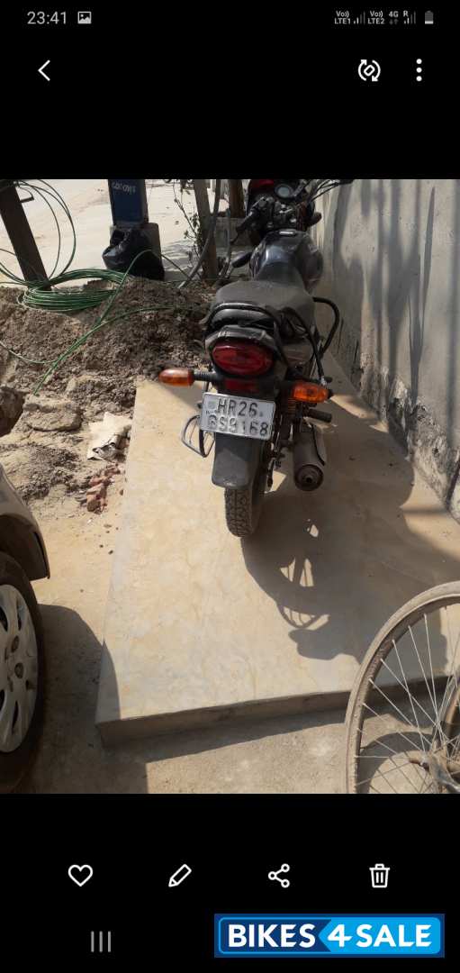 Black Bajaj Platina 100