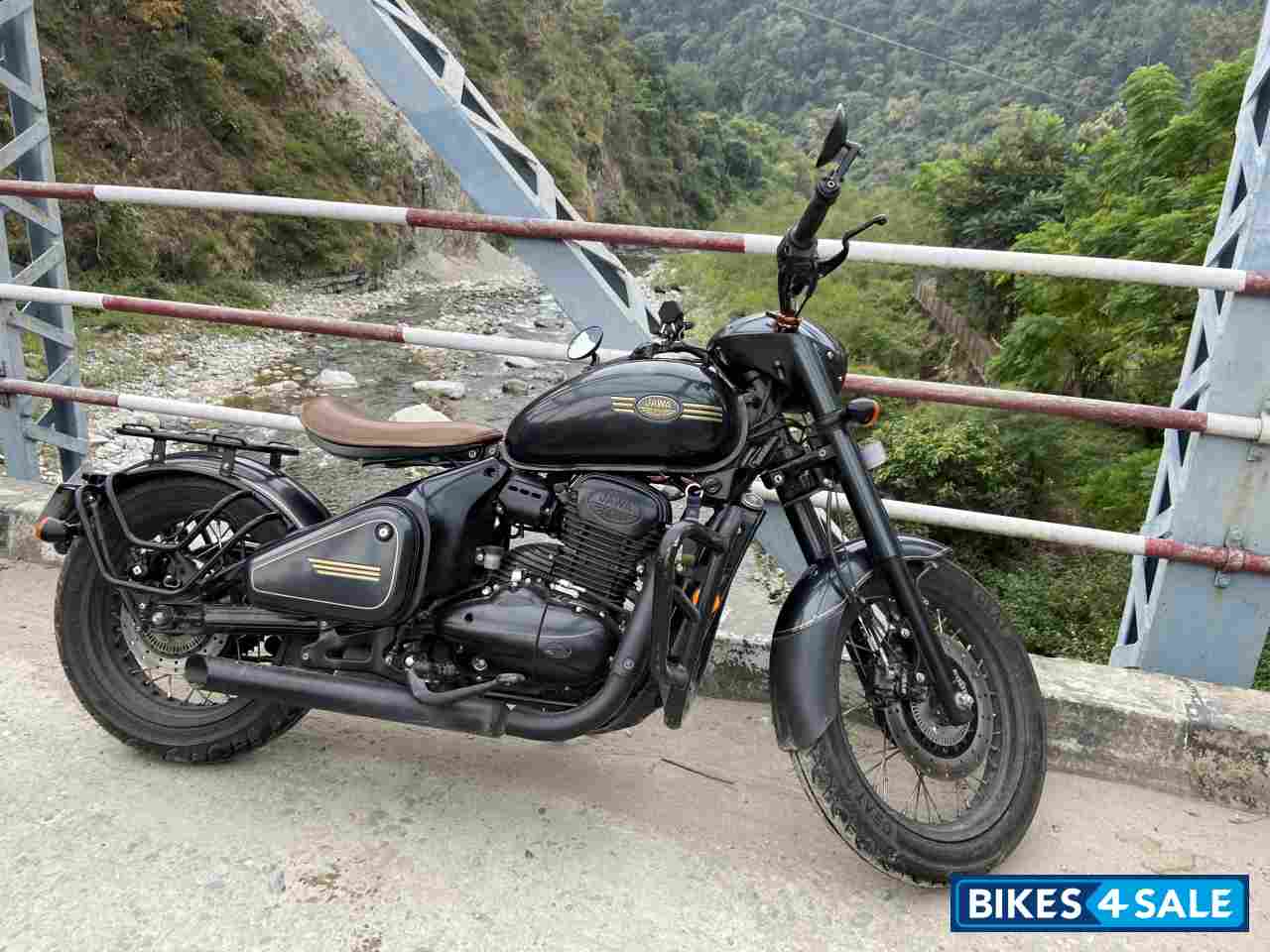 Matt Charcoal Jawa Perak BS6