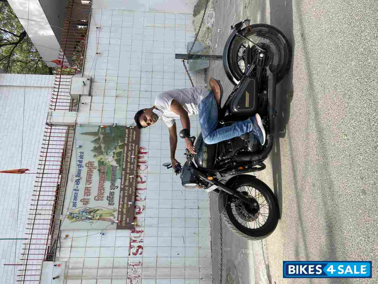 Matt Charcoal Jawa Perak BS6