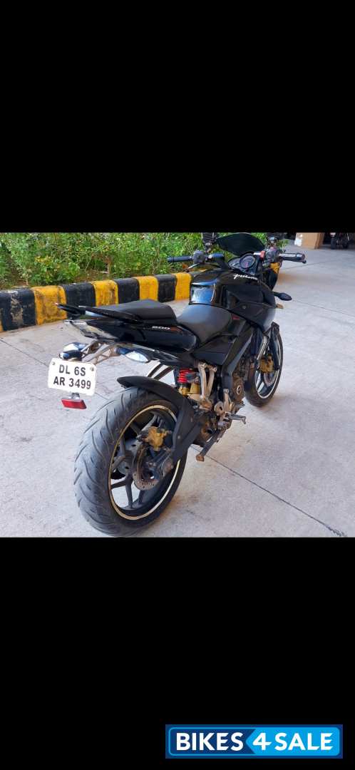Bajaj Pulsar 200 NS