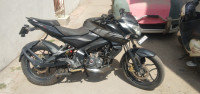 Black Bajaj Pulsar NS 160