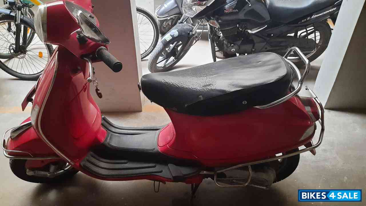 Red Piaggio  VESPA