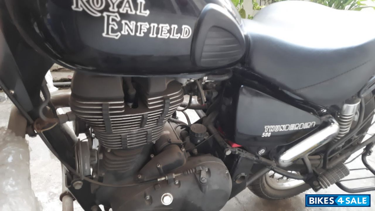 Black Royal Enfield Thunderbird 500