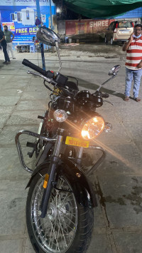 Black Benelli Imperiale 400 BS6